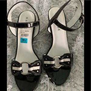 NWOT Rampage black with white accents wedges